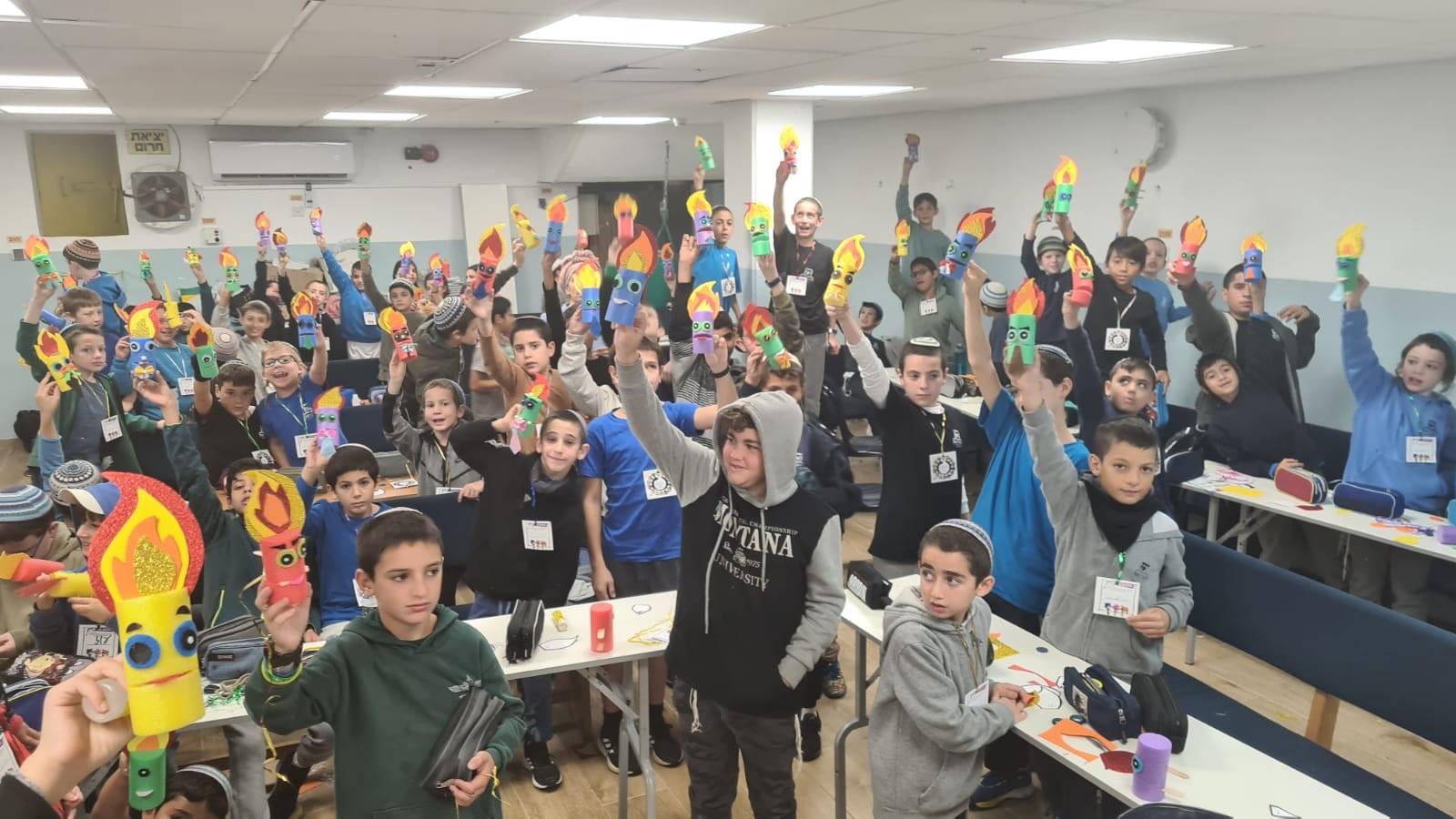 ערכות יצירה לבתי ספר לחגים ערכות יצירה לבתי ספר לחגים